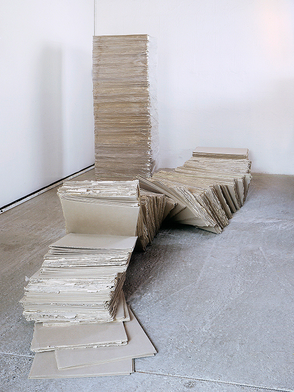 *2 Stapel*, 1999
190 x 60 x 40 / 48 x 392 x 116