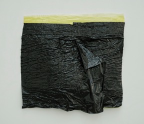 *offen 9*, 2020, Folie
62 x 64 x 10 cm