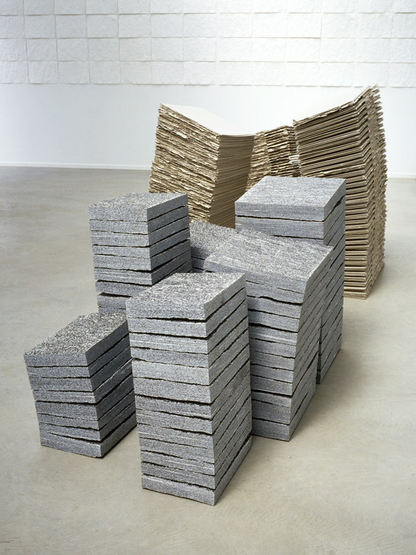 *[schichtweise]:*, 2006
Graupappe, Gneis Calanca
Galerie Wohlh&uuml;ter, Leibertingen-Thalheim